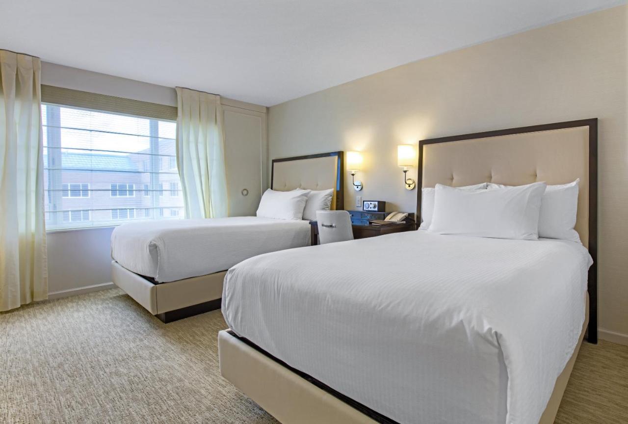 Hotel The H